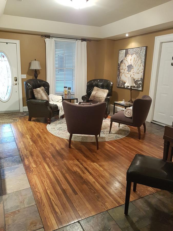 Hellemsfield Inn & Bed And Breakfast Kingsville Εξωτερικό φωτογραφία