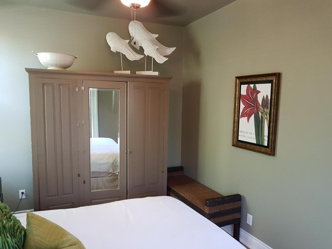 Hellemsfield Inn & Bed And Breakfast Kingsville Εξωτερικό φωτογραφία